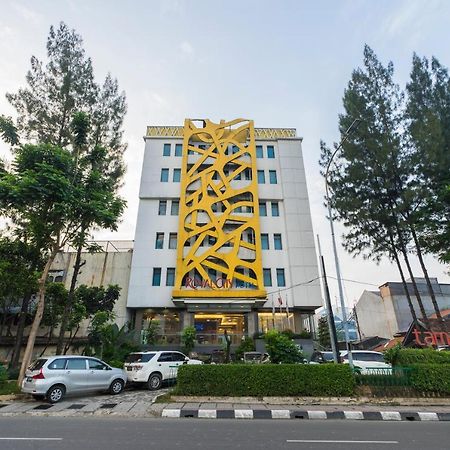 Royal City Hotel Jakarta Extérieur photo