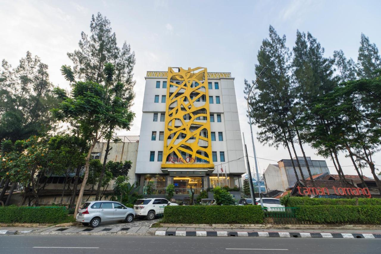 Royal City Hotel Jakarta Extérieur photo