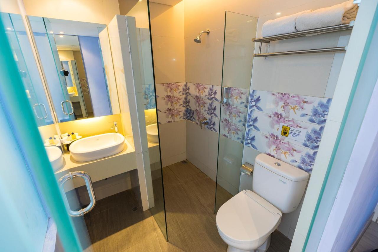 Royal City Hotel Jakarta Extérieur photo