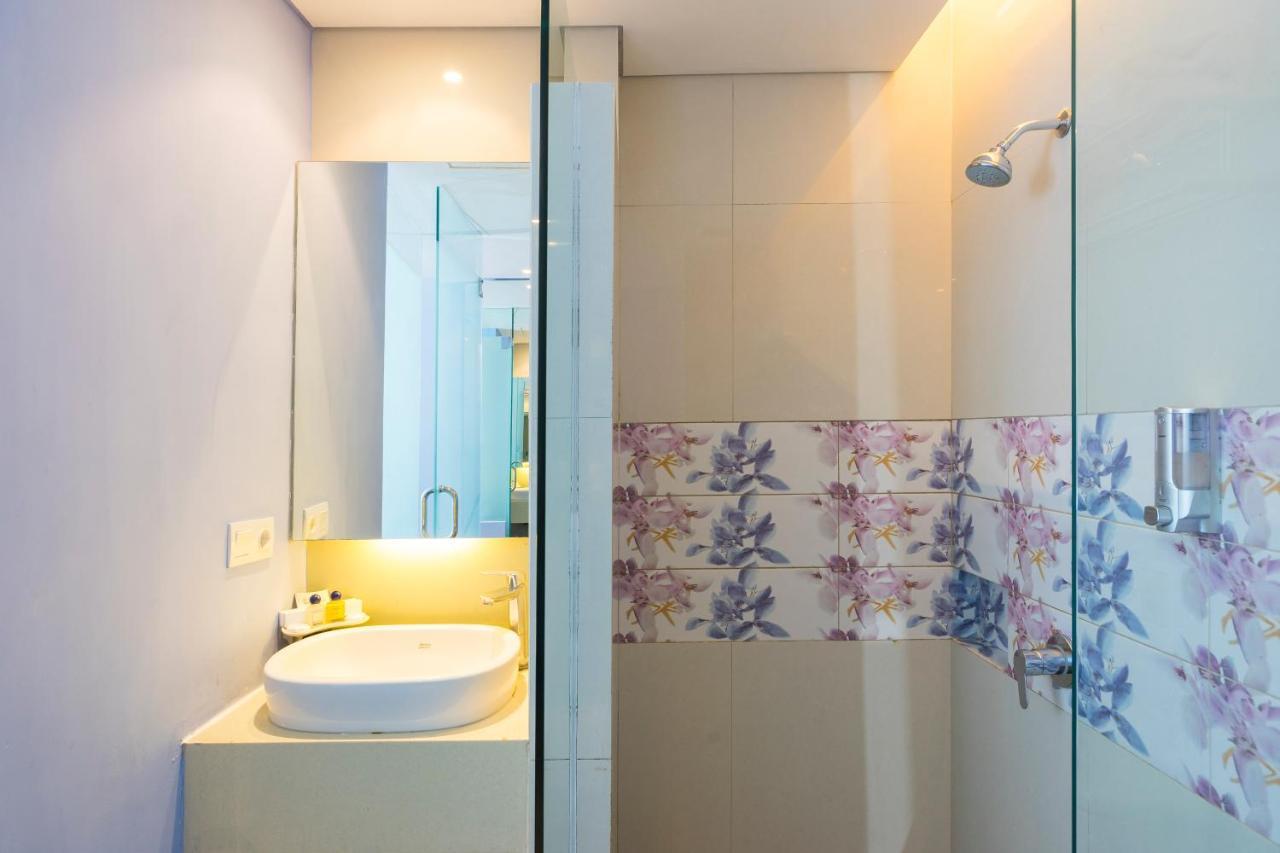 Royal City Hotel Jakarta Extérieur photo
