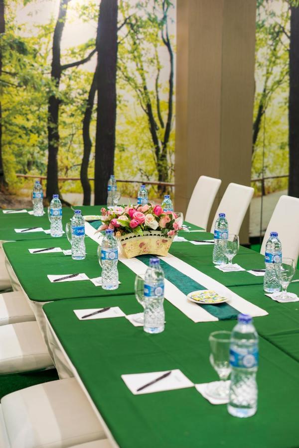 Royal City Hotel Jakarta Extérieur photo